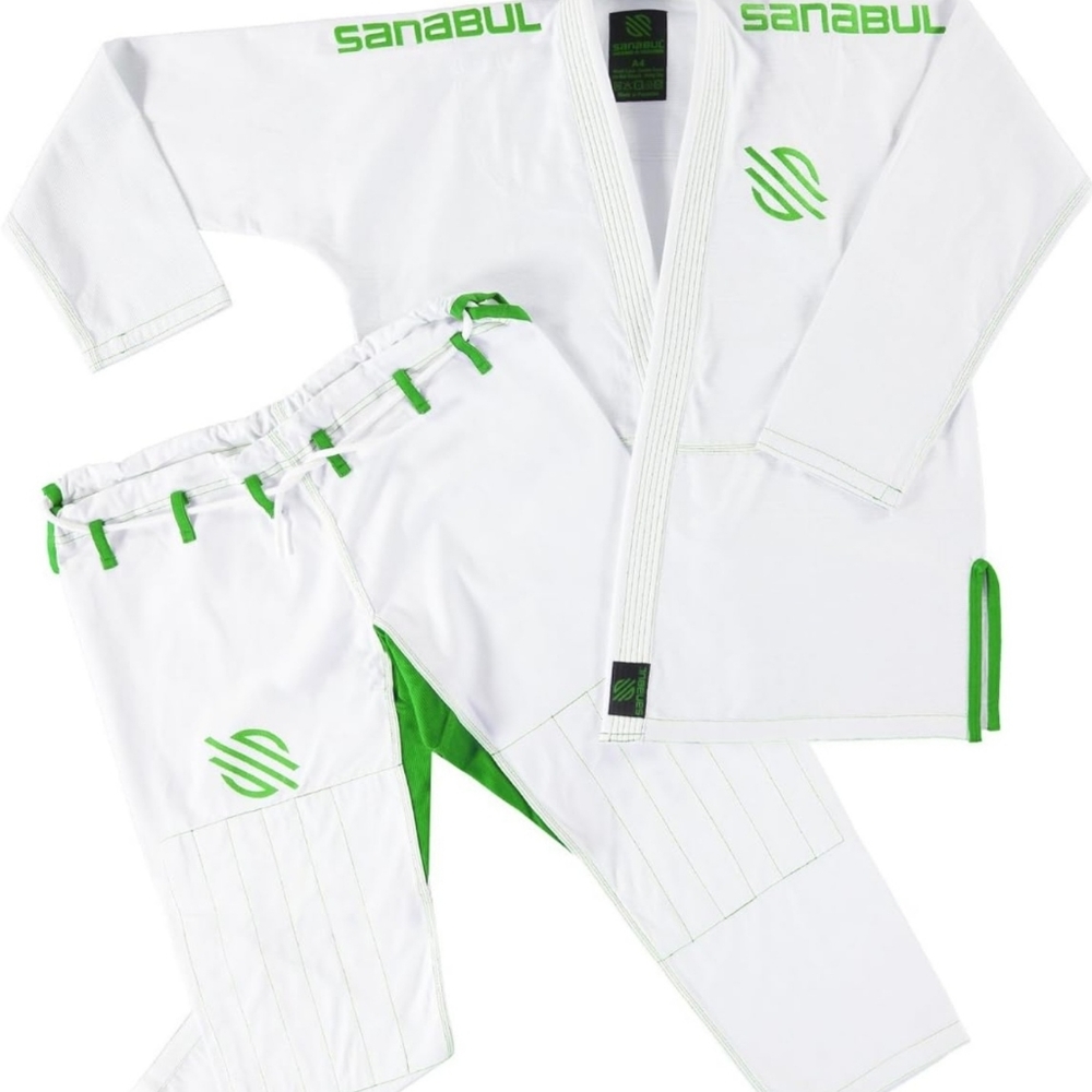 NEW Women's Brazilian Jiu Jitsu Gi